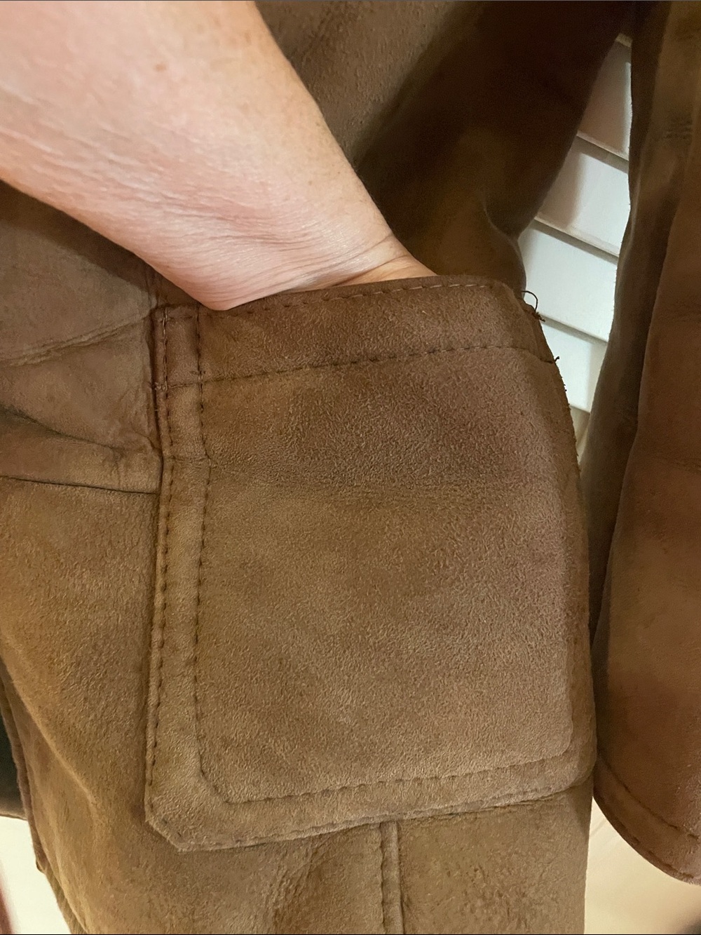 Shearling International Brown Natural Sheepskin Jacket with Plush Collar - Picture 6 of 12